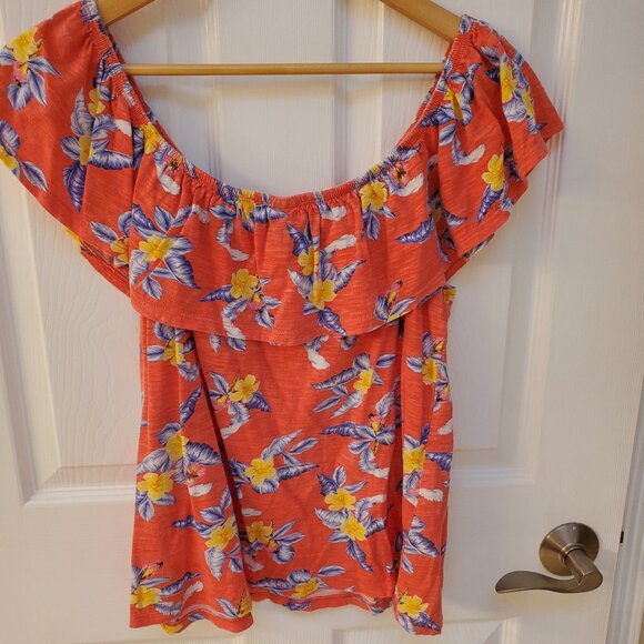 Old Navy Size Medium Off the Shoulder Tropical top Coral color - Picture 6 of 6